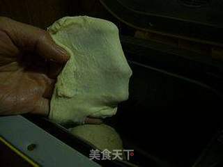 核桃果仁面包的做法步骤:5