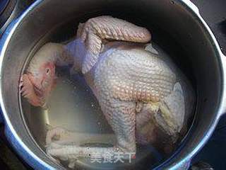 当归红参炖母鸡的做法步骤:3