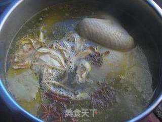 当归红参炖母鸡的做法步骤:4