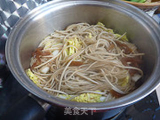 白菜粉丝煲的做法步骤:7