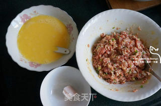 土豪年菜蟹粉蛋饺的做法步骤：4