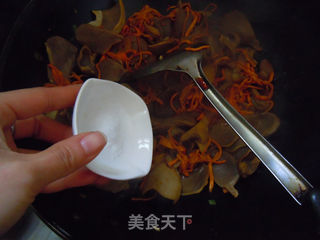 【虫草花炒鸭胗】--年夜第五道菜‘黄金满地’的做法步骤:10