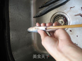 香柠秋刀鱼---挑逗你胃蕾的秋刀鱼做法的做法步骤:2