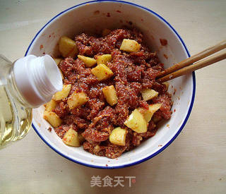 土豆粉蒸肉的做法步骤:8