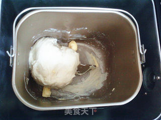 中种奶酥粒辫子包的做法步骤:7