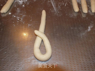 中种奶酥粒辫子包的做法步骤:16