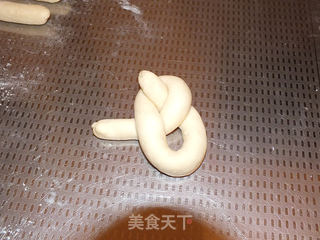 中种奶酥粒辫子包的做法步骤:17