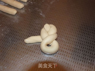 中种奶酥粒辫子包的做法步骤:18