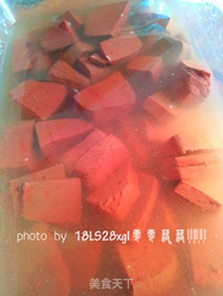 麻辣川菜:泡椒鸭血的做法步骤:2
