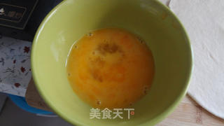 鸡蛋灌饼的做法步骤:4
