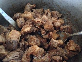 红酒烩牛腩饭的做法步骤：3