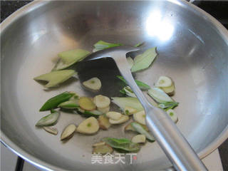番茄鲈鱼的做法步骤:4