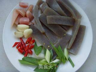 酸辣开胃---魔芋烧鸭的做法步骤:2