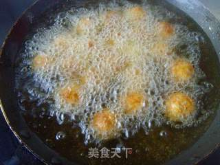 外焦里嫩---炸素丸子的做法步骤:5