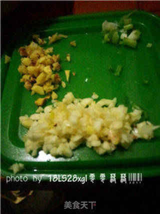 私房菜:酸菜小黄鱼的做法步骤:5