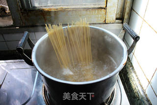 意大利面的做法步骤:7