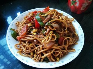 【亨氏茄汁主义】炒拉条的做法步骤:8