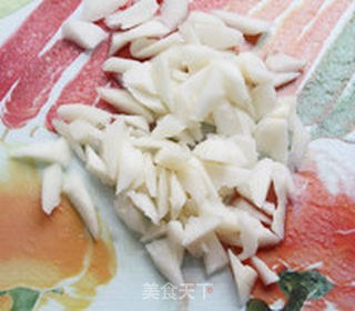 桂花红枣银耳雪梨汤的做法步骤:4