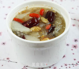 桂花红枣银耳雪梨汤的做法步骤:12