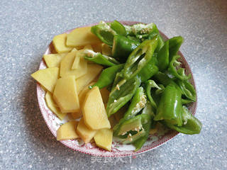 吉庆有余---模仿新疆大盘鸡的做法步骤:12