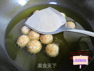 空心麻团--不用泡打粉一样可做出漂亮的空心麻团的做法步骤:8