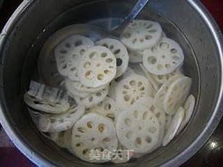 橙汁藕片的做法步骤:3
