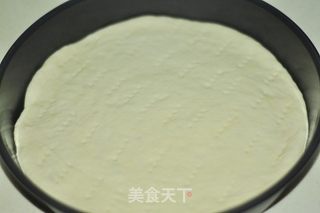 金枪鱼披萨的做法步骤:14
