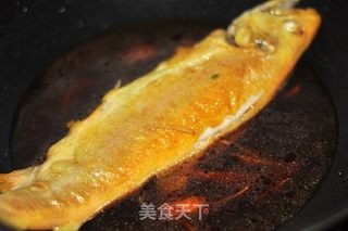 红烧金鳟鱼的做法步骤：5