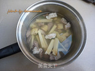 甘蔗羊肉汤的做法步骤:4
