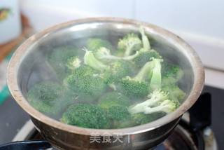 圣诞树沙拉的做法步骤:5