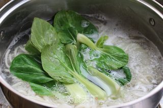 舒舒坦坦吃碗面——蛋炒棍棍面的做法步骤:4