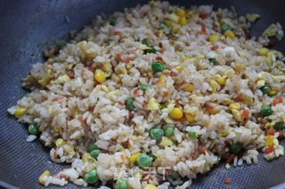 只因为妳喜欢——双豆炒饭的做法步骤:12