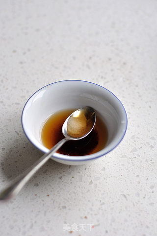 芥辣酸木耳的做法步骤:2