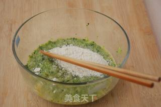 西兰花黑芝麻蛋饼的做法步骤:3