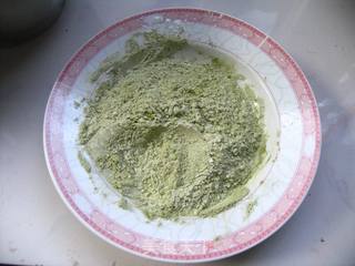 清新茶滋味——葡萄干抹茶小蛋糕的做法步骤：6