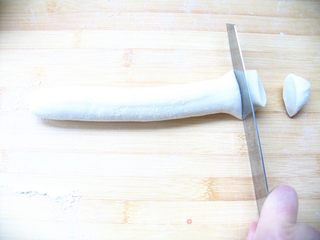 咬一口,满口香——三鲜虾仁水饺的做法步骤:8
