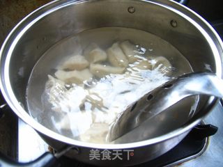 咬一口,满口香——三鲜虾仁水饺的做法步骤:13