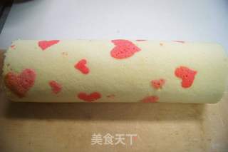 情人节的礼物---爱心蛋糕卷的做法步骤:6