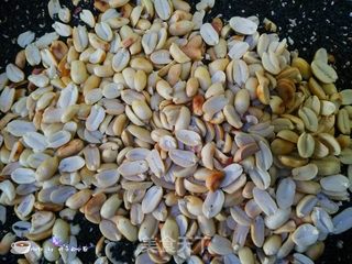 【元宵节遇上情人节】甜甜蜜蜜芝麻花生糖的做法步骤:4