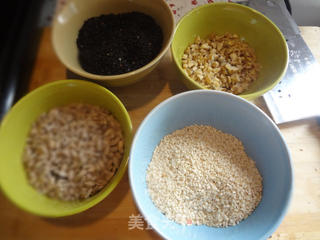 情人节礼物——芝麻糖的做法步骤:2
