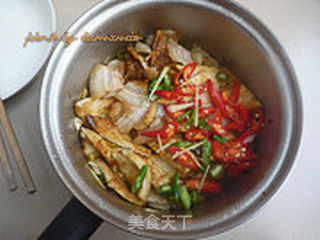 五花肉烧豆腐的做法步骤:11