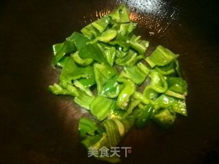 青椒炒鸡蛋的做法步骤:5