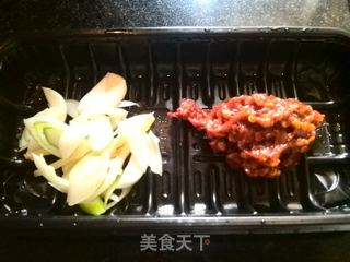 青椒莲白回锅肉的做法步骤:3
