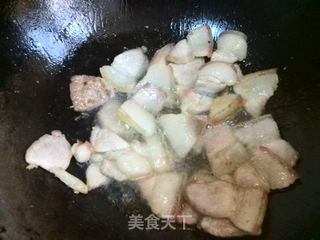 青椒莲白回锅肉的做法步骤:6