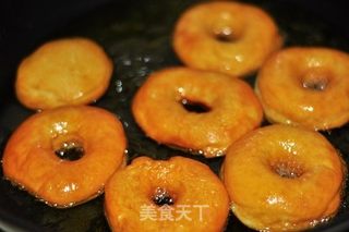 甜甜圈的做法步骤:9