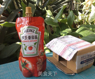 【亨氏番茄酱试用报告】番茄酱洋葱炒鸡蛋的做法步骤：1