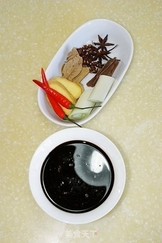 老少皆宜鲜美骨酥的带鱼罐头的做法步骤：2