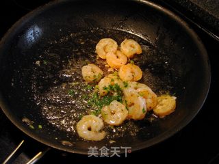 虾仁西兰花的做法步骤:7