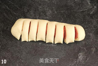 热狗花形面包的做法步骤：10