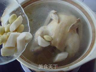 鲜美可口---山药白果鸡汤的做法步骤:5